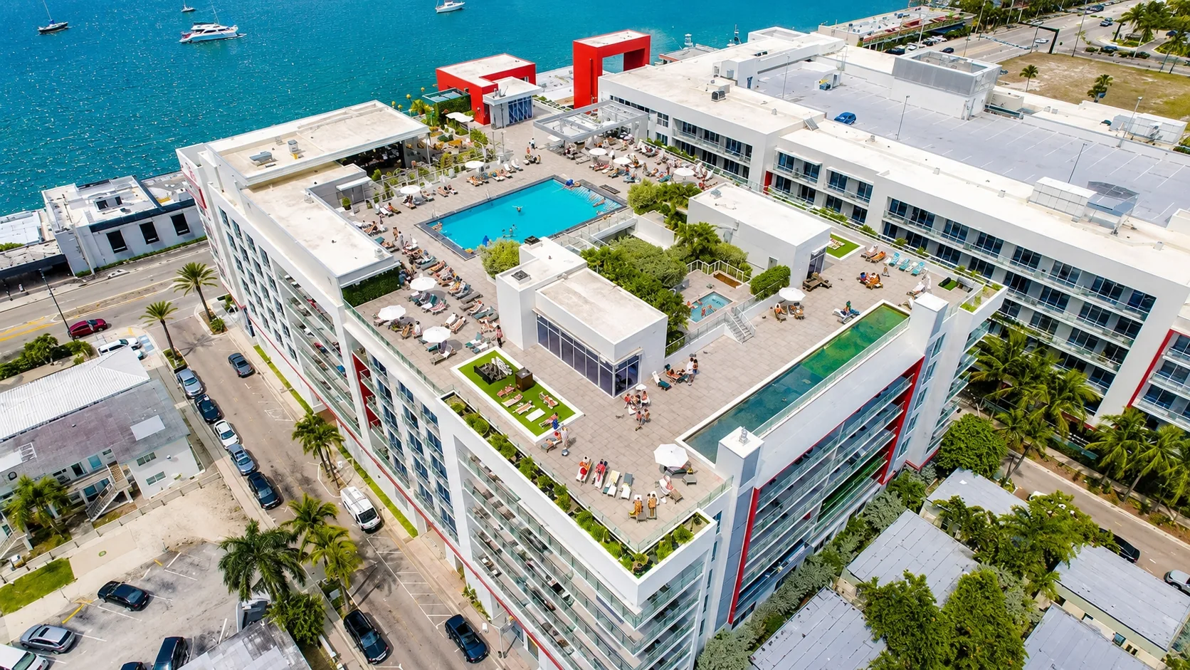 Spectacular Beachfront. 1Br. W/Partial Ocean View. photo 15