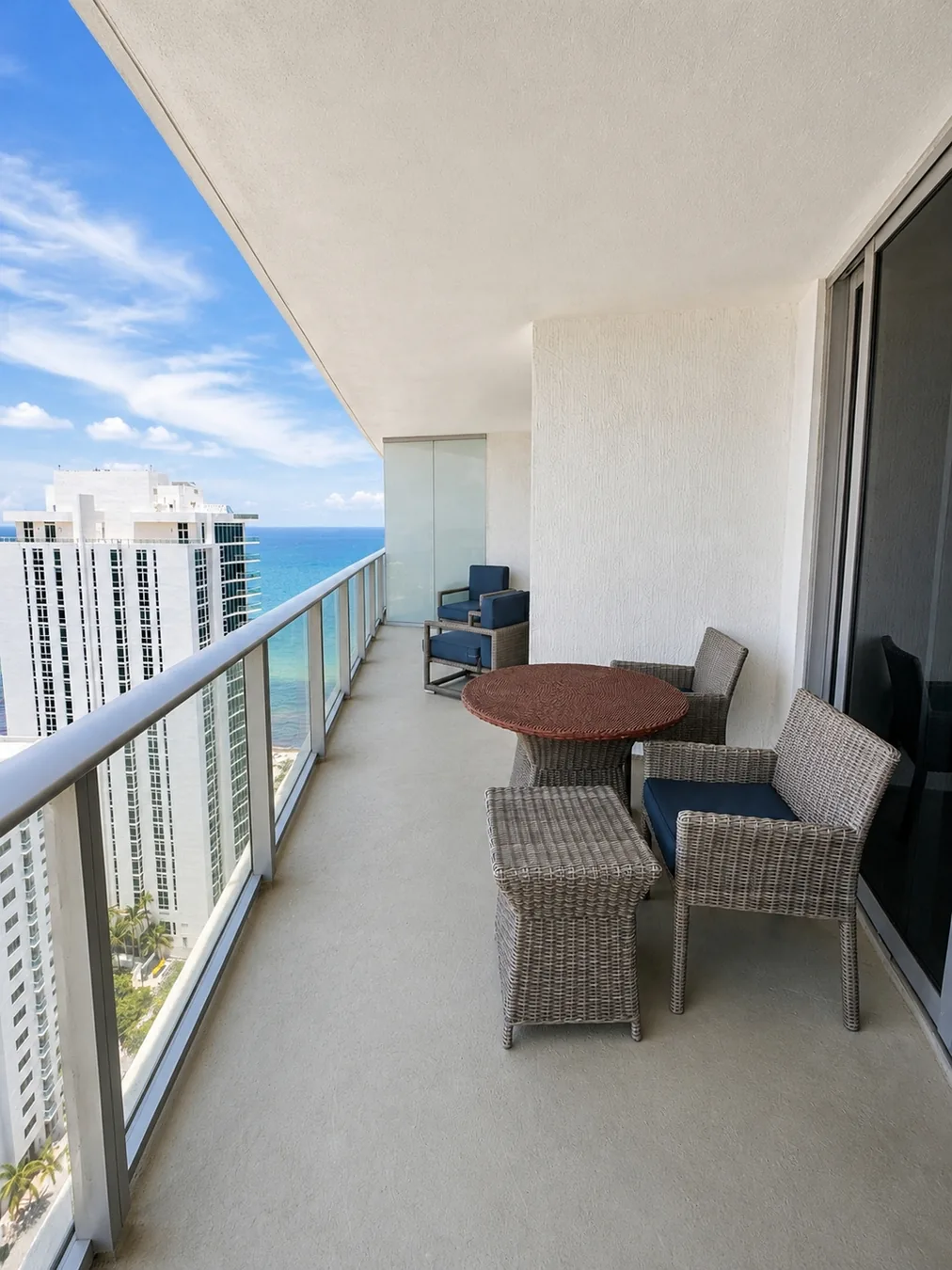 LYFE Resort – Balcony with Partial sea View, 4pax photo 5