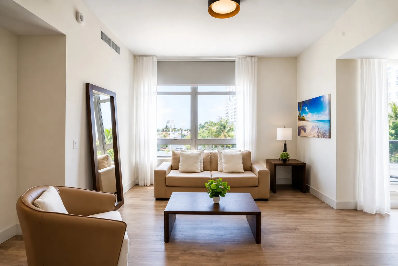 Luxe Costa Hollywood: 1BR, Sleeps 4. Rooftop Pool photo 1