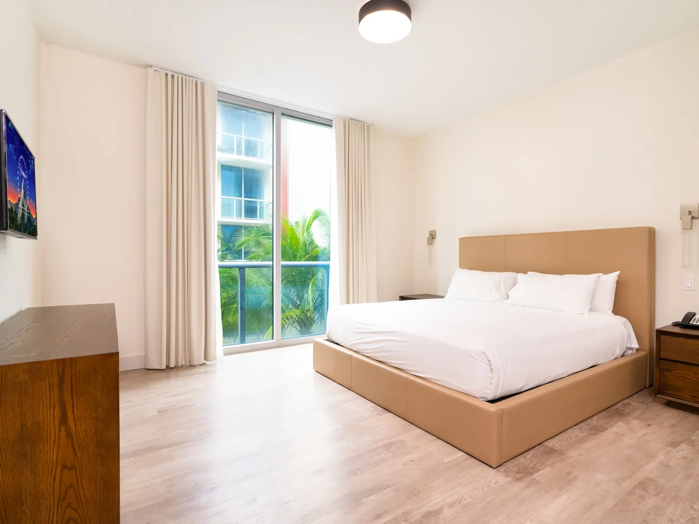 Special Apartment 6 pax with den beachfront photo 7