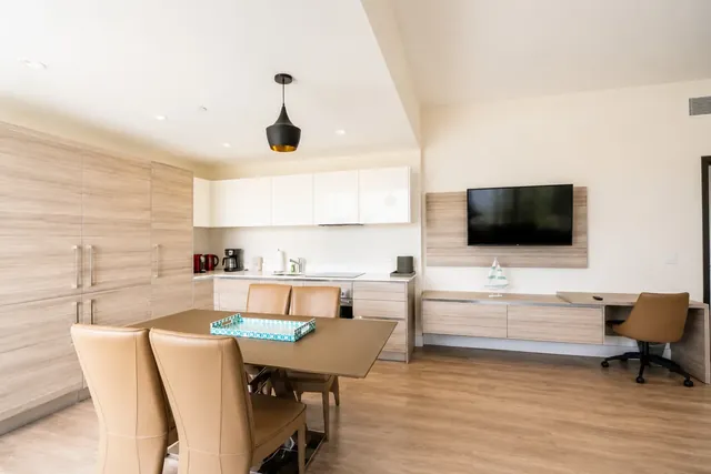 Luxe Costa Hollywood: 1BR, Sleeps 4. Rooftop Pool photo 3