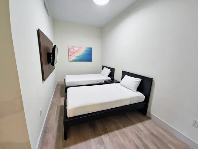Special Apartment 6 pax with den beachfront photo 9